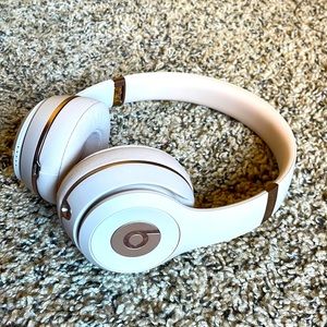 BEATS by Dre || wireless headphones